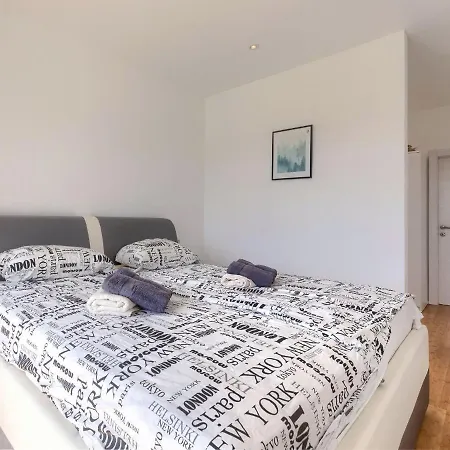 Julia By Interhome וילה *