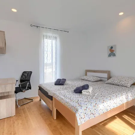 Julia By Interhome וילה Barban