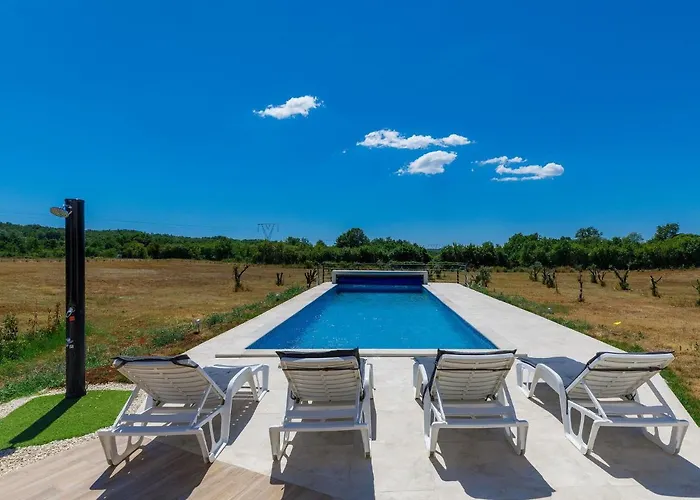 Julia By Interhome Villa Barban